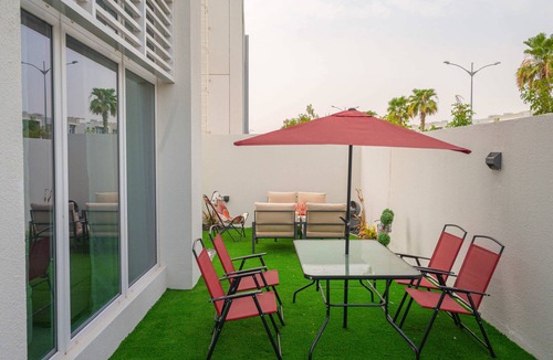 Dubai Villa | Exquisite Villa - Elegant Living-G3