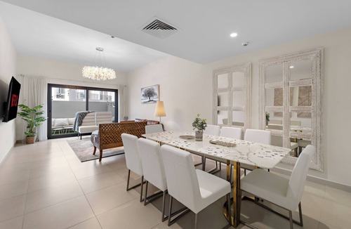 Dubai Villa | Family 4BR Villa with a Shared Pool, Gym & Private Garden