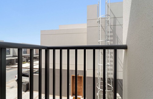 Dubai Villa | Family 4BR Villa with a Shared Pool, Gym & Private Garden