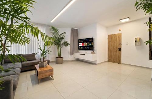 Netanya Apartment | Family apartment by the sea