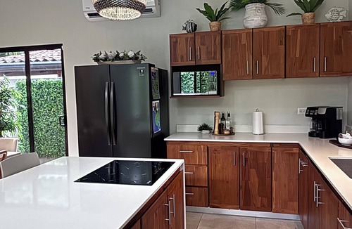 Potrero House | Family Beach House | Walk to Beach| Private Pool