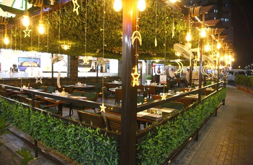 Al Sharq Apartment | Family-freindly One Bedroom Hotel in Sharjah
