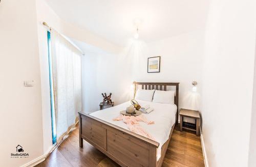 Tiberias Old City Apartment | Family Vacation by Lake Kinneret