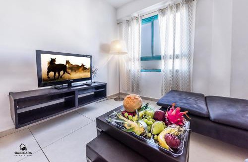 Tiberias Old City Apartment | Family Vacation by Lake Kinneret