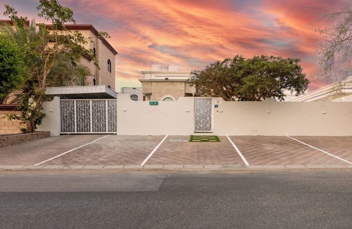 Seeb Villa | Family Villa -in serene Seeb with Large Garden