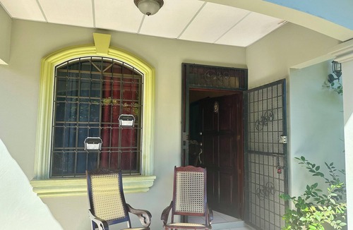 Leon Bed & Breakfast | Fantastic 1 bedroom apartment in León, perfect for your getaway