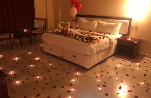 Azaiba Hotel | Farah Hotel Apartment