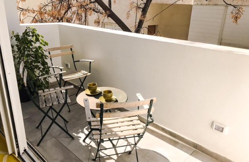Tel Aviv Apartment | FeelHome - Gordon Beach