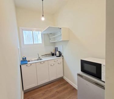 Haifa Apartment | Fellini Sophia
