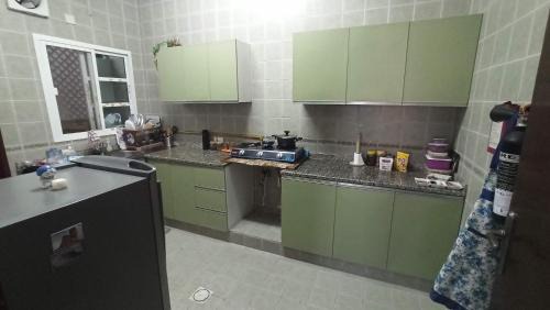 Al Ghubrah Ash Shamaliyyah Apartment | Femme stay lounge