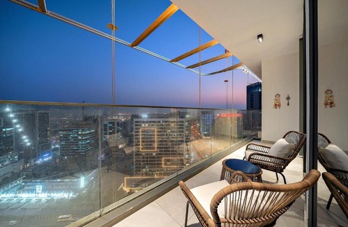 Business Bay Apartment | FIRST CLASS 1BR Modern Serenity , Near Downtown