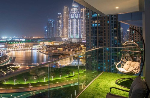 Downtown Dubai Apartment | FIRST CLASS | 2BR | Burj Khalifa & Fountain view