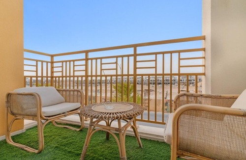 Dubai Apartment | FIRST CLASS VILLA Spacious for Family Getaways