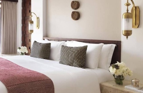Salalah House | For the Whole Family! TWO Luxury 1BR Villas with Plunge Pool & Courtyard Terrace