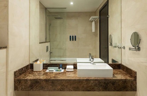 Dubai Production City Hotel | FourPoints Dubai | Superior Twin | Media City Access, Easy Dubai Base