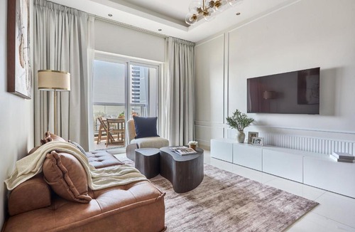 Dubai Sports City Apartment | Frank Porter - Hera Tower