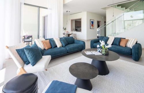 Dubai Villa | Frank Porter - Murooj Al Furjan West