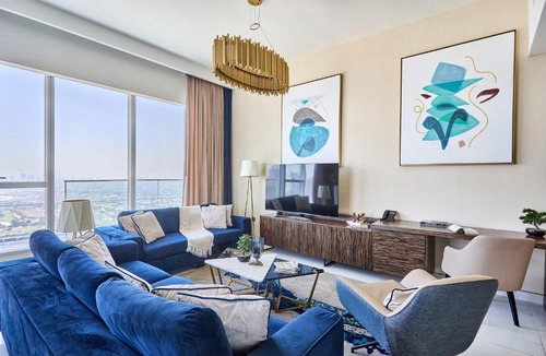 Dubai Media City Apartment | Frank Porter - Palm View