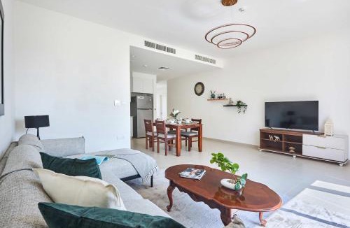 Dubai Apartment | Frank Porter - Urbana II