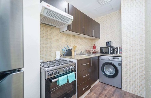 Dubai Sports City Apartment | Free housekeeping visits during your stay - StayShort - Amazing Studio for 2 in Sports City!