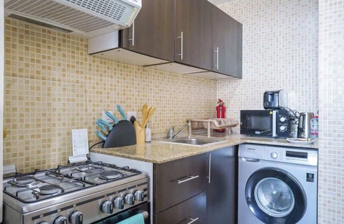 Dubai Sports City Apartment | Free housekeeping visits during your stay - StayShort - Amazing Studio for 2 in Sports City!