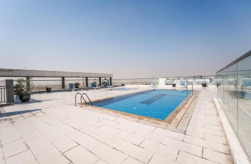 Dubai Apartment | Free housekeeping visits during your stay - StayShort - Dubai South 1BR sleeps 4
