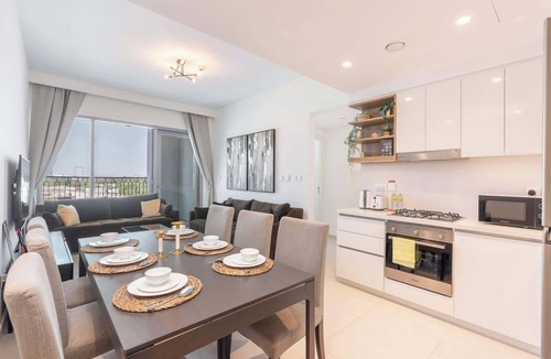 Za'abeel 2 Apartment | Free housekeeping visits during your stay - StayShort - Exclusive Sleeps 2 Apartment close to Burj Khalifa!