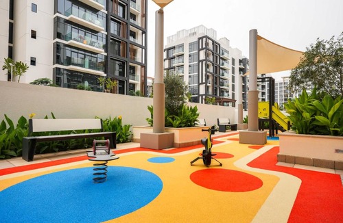 Dubai Apartment | Free housekeeping visits during your stay - StayShort - Modern Studio in Meydan Gym & Pool Sleeps 2