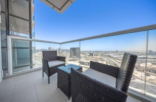 Jumeirah Village Triangle Apartment | Free housekeeping visits during your stay - StayShort - Stunning Studio in JVT Sleeps 2 with Balcony