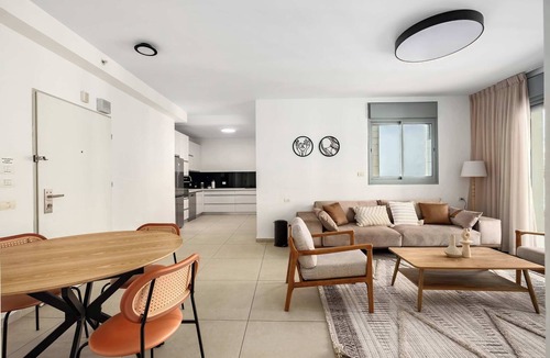 Bat Yam Apartment | Fresh 3BR APT 32 Floor See View Tower | Mamad