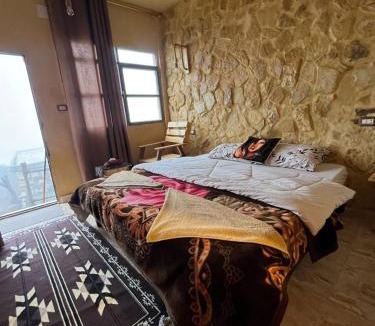 Dana House | Friends of Dana Hotel
