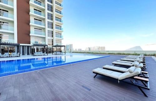 Al Barsha Apartment | Fully Equipped Home near Miracle & Butterfly Gardens