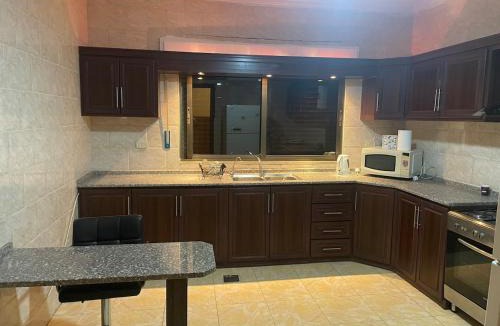 Al Jubeiha Apartment | Fully Furnished Family Apartment in Amman