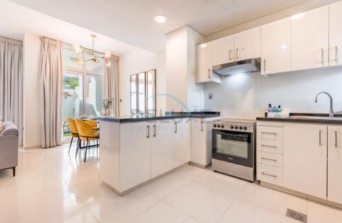 Dubai Villa | Furnished 3-Bedroom Townhouse, Just Minutes Drive from Al Marmoom Heritage Village and Popular Dubai Attractions, Albizia, Damac Hills 2 by Deluxe Holiday Homes