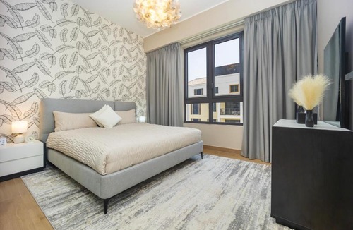 Dubai Apartment | Günstige Unterkunft mit Hafenblick in Port de La Mer