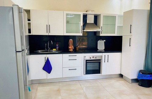 Village Road Villa | Gemütliche Ferien Villa Bordeaux mit 2 Pools, in Hurghada am Roten Meer