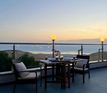 Ma'In Villa | Golden rays chalet