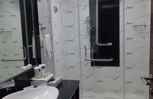 Muscat Hotel | Golden Tulip Headington Ruwi