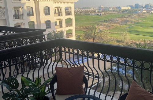 Abu Dhabi Apartment | Golfers Paradise on Yas island, 2 bed, 2 bathroom, sleeps 6