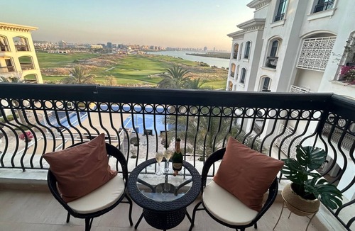 Abu Dhabi Apartment | Golfers Paradise on Yas island, 2 bed, 2 bathroom, sleeps 6