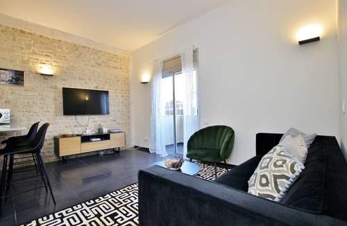 Old North Apartment | GORGEOUS 2 BEDROOMS APARTMENT WITH SUN BALCONY & SEA VIEW IN A TOP LOCATION!