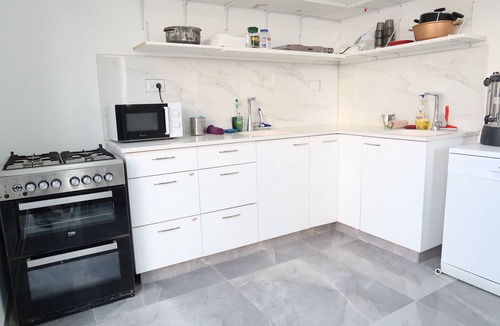 Beit Shemesh Apartment | Gorgeous 3-bedroom apartment on Mishkafaim near Dolev