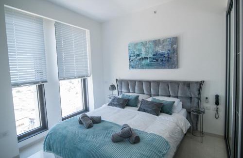 Nachlaot Apartment | Gorgeous Design 3 BDR Apart - J Tower - Amazing View!