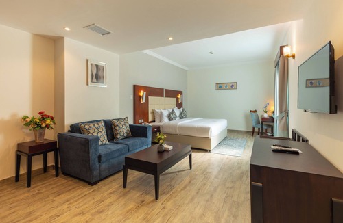 Naif Hotel | Grand Continent Hotel Dubai