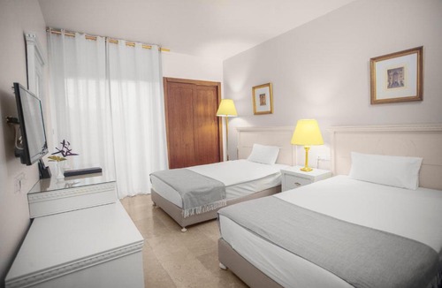 Madaba Hotel | Grand Hotel Madaba