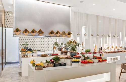 Garhoud Hotel | Grand Mercure Dubai City