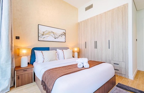 Masdar City Apartment | Great Fully Equipped 1BDR Apartment in Masdar for 4 Pax