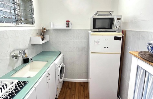 Haifa Apartment | Green Emerald