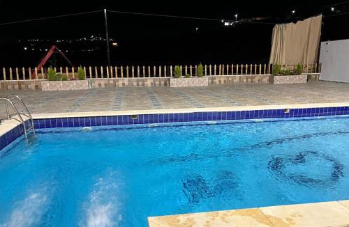 Ajloun Ski Chalet | Green forest farm