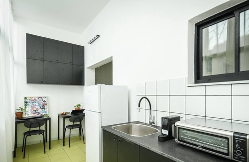 Haifa Apartment | Green Oasis 1BR Apartment near Talpiot Market